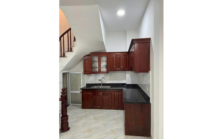 CHO THUÊ NHÀ NGÕ 124 VĨNH TUY 5 TẦNG, 35M2, 3 NGỦ, MT 4M, 12 TRIỆU